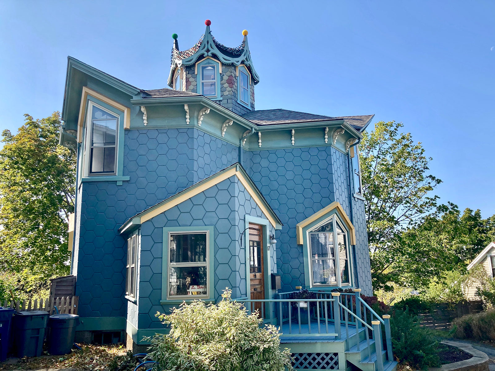 The Blue Dodecagonal House – a National Historic Landmark